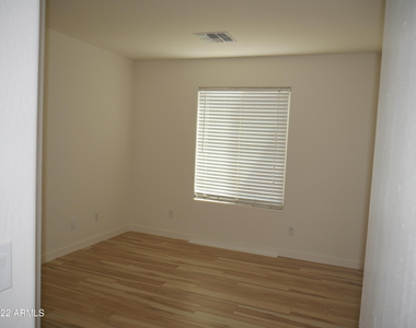 2190 E Mohave Lane - Photo Thumbnail 9