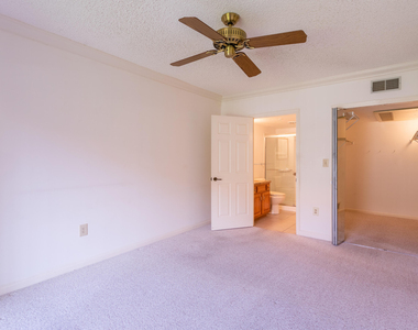 10330 W Thunderbird Boulevard - Photo Thumbnail 10