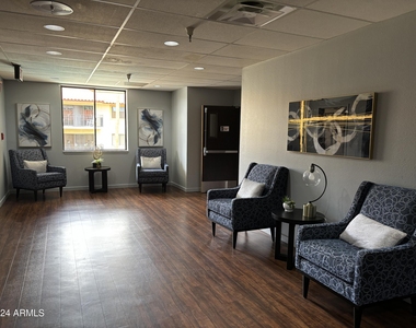 10330 W Thunderbird Boulevard - Photo Thumbnail 21