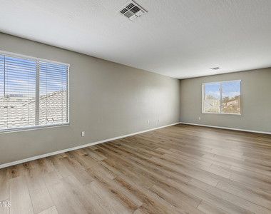 17817 W Acapulco Lane - Photo Thumbnail 10