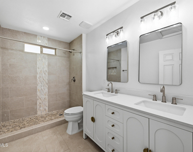 6644 S 6th Avenue - Photo Thumbnail 18