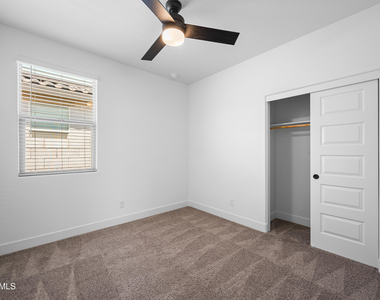 2090 S 242nd Lane - Photo Thumbnail 17
