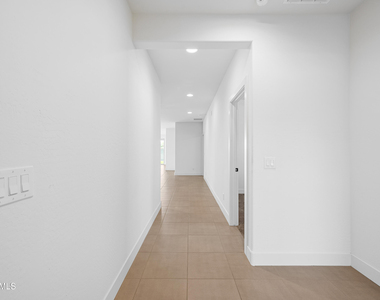 2090 S 242nd Lane - Photo Thumbnail 1