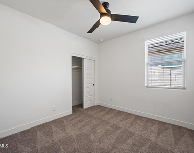2090 S 242nd Lane - Photo Thumbnail 18