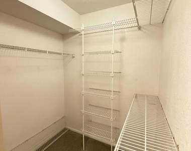 154 W 5th Street - Photo Thumbnail 15
