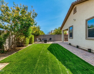 6212 W Orchid Lane - Photo Thumbnail 30