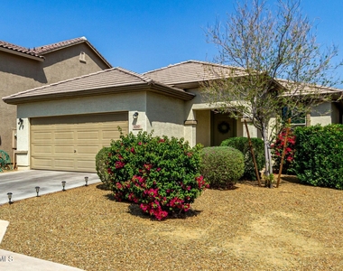 6212 W Orchid Lane - Photo Thumbnail 3