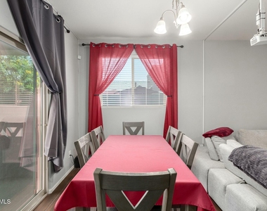 6212 W Orchid Lane - Photo Thumbnail 8