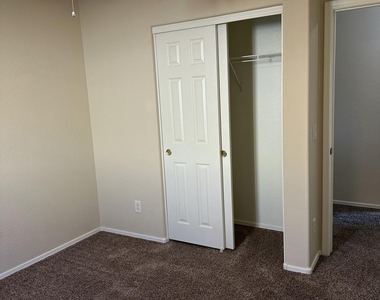 1553 S 231st Lane - Photo Thumbnail 27