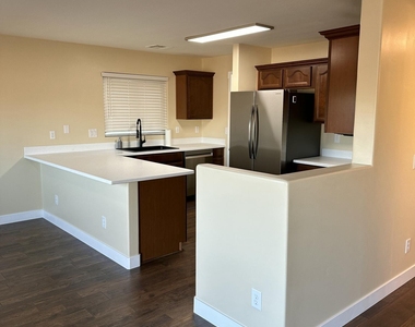 1553 S 231st Lane - Photo Thumbnail 9