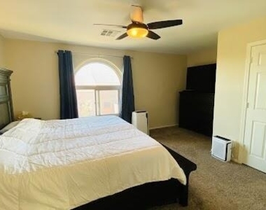 1553 S 231st Lane - Photo Thumbnail 34