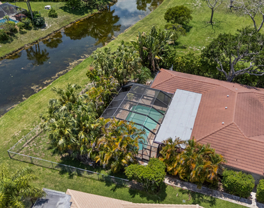 11580 Nw 20th Drive Nw - Photo Thumbnail 7