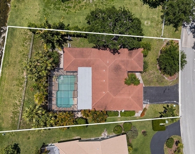 11580 Nw 20th Drive Nw - Photo Thumbnail 6
