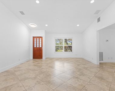 11580 Nw 20th Drive Nw - Photo Thumbnail 4
