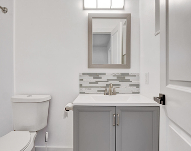 1738 Ne 52nd Street - Photo Thumbnail 38