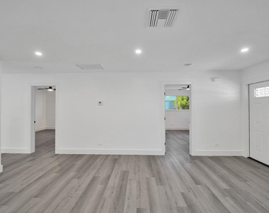 1738 Ne 52nd Street - Photo Thumbnail 25