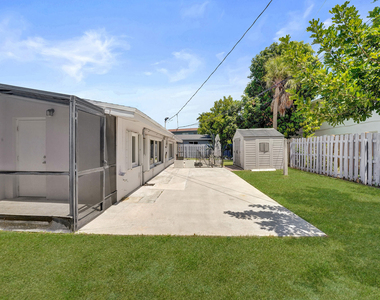 1738 Ne 52nd Street - Photo Thumbnail 45