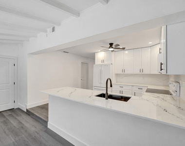 1738 Ne 52nd Street - Photo Thumbnail 19