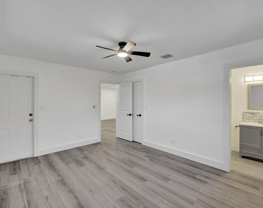 1738 Ne 52nd Street - Photo Thumbnail 36