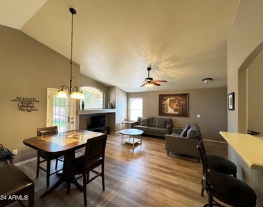 13314 W Mauna Loa Lane - Photo Thumbnail 3