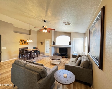 13314 W Mauna Loa Lane - Photo Thumbnail 2
