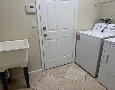 315 Nw 158th Lane - Photo Thumbnail 27