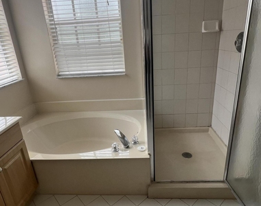 315 Nw 158th Lane - Photo Thumbnail 20