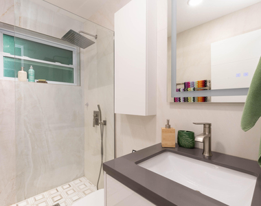 1826 Jefferson Street - Photo Thumbnail 9