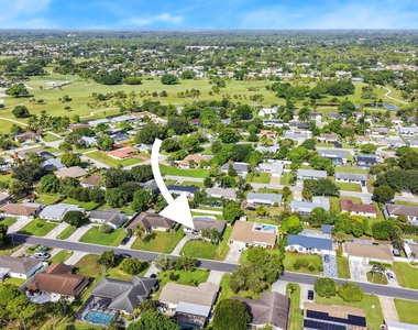 245 Sandpiper Avenue - Photo Thumbnail 24