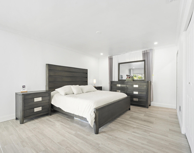 245 Sandpiper Avenue - Photo Thumbnail 16
