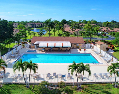812 Sky Pine Way - Photo Thumbnail 19