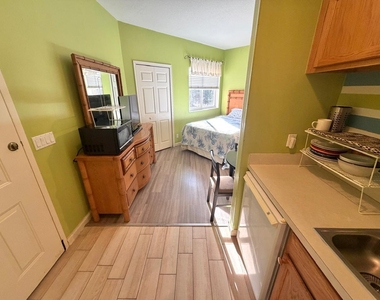8247 Mulligan Circle - Photo Thumbnail 6