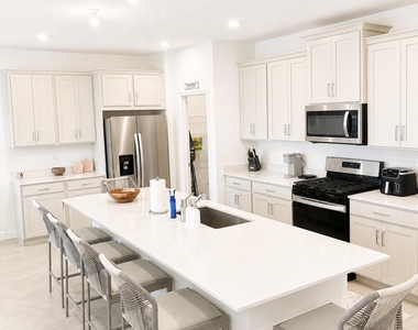 14393 Sw Ellison Drive - Photo Thumbnail 4