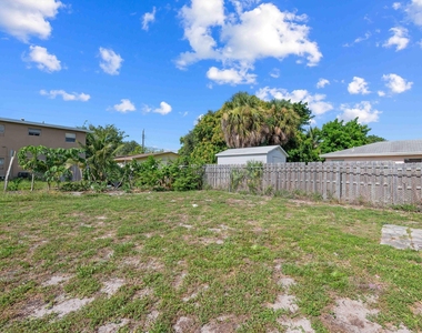 1521 W 21st Street - Photo Thumbnail 7