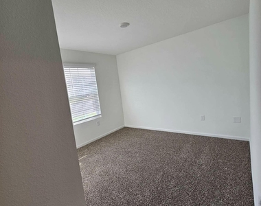 3023 Rustic Deer Way - Photo Thumbnail 18
