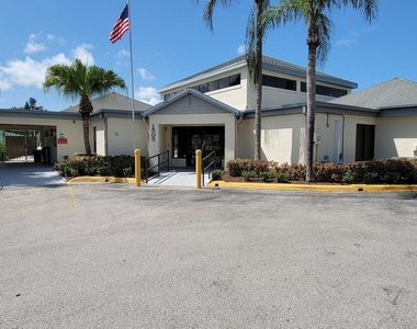 1313 Peppertree Trail - Photo Thumbnail 15