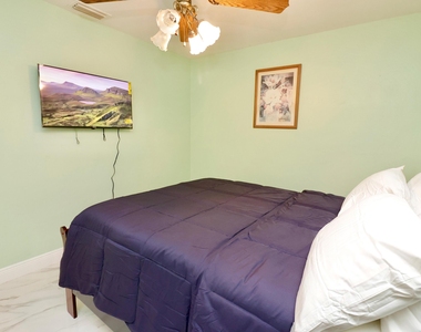 842 Ne 154th Street - Photo Thumbnail 14