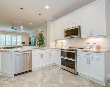 15688 Italian Cypress Way - Photo Thumbnail 12