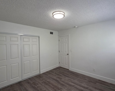 2843 Fillmore Street - Photo Thumbnail 6