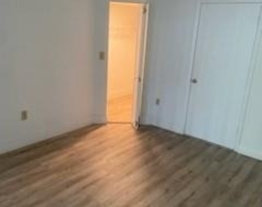 2445 Sw 18th Terrace - Photo Thumbnail 20