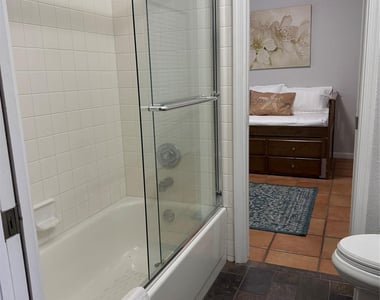 607 Sw 15th Street - Photo Thumbnail 9