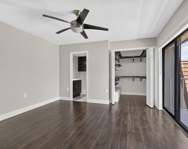 846 Blue Ridge Circle - Photo Thumbnail 8