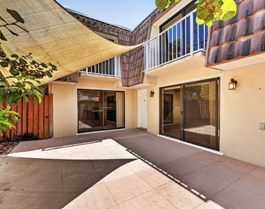 846 Blue Ridge Circle - Photo Thumbnail 15