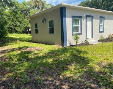 507 S 22nd Street - Photo Thumbnail 1