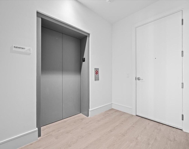 220 Lake Shore Drive - Photo Thumbnail 2