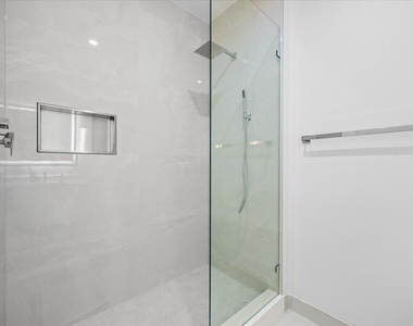 220 Lake Shore Drive - Photo Thumbnail 21