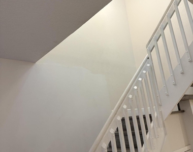 612 N University Drive - Photo Thumbnail 32