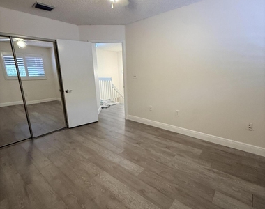 612 N University Drive - Photo Thumbnail 14