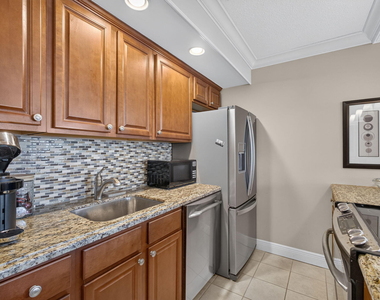 3600 N Ocean Drive - Photo Thumbnail 8