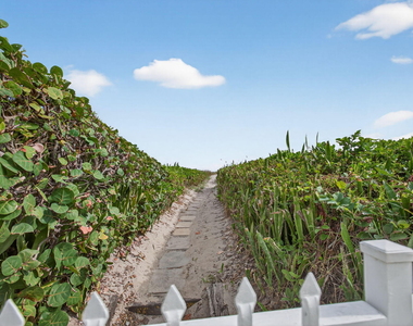 3600 N Ocean Drive - Photo Thumbnail 25